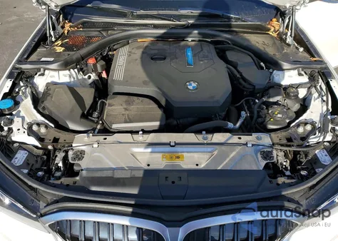 2024 BMW 330Xe z USA, uszkodzony, nr VIN 3MW39FS00R8D93274